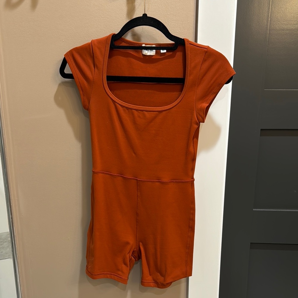 Aritzia Wilfred Free Romper